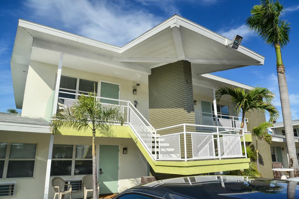 Regency Inn & Suites Sarasota Buitenkant foto