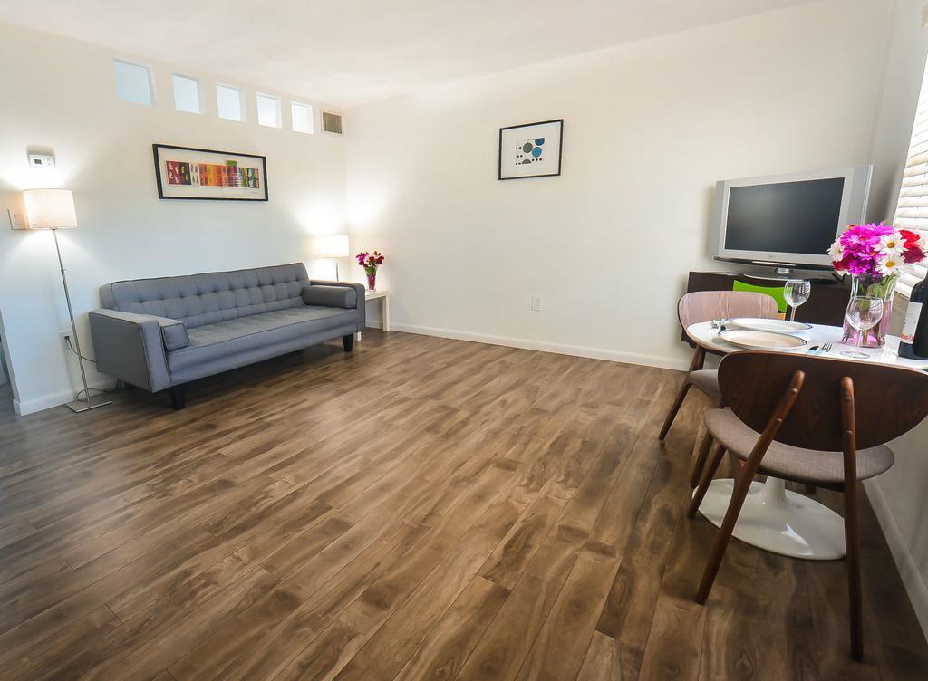 Regency Inn & Suites Sarasota Buitenkant foto