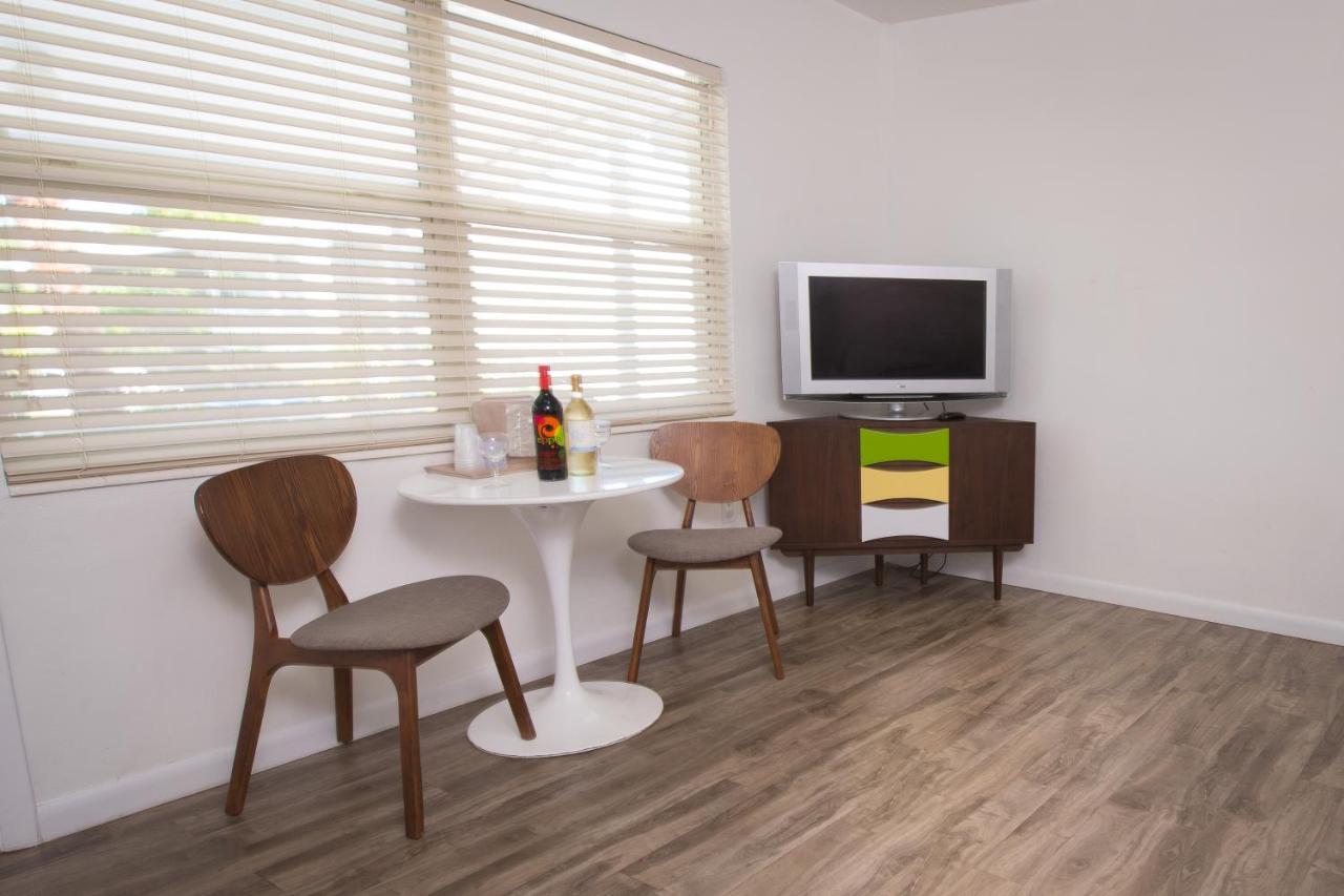 Regency Inn & Suites Sarasota Buitenkant foto